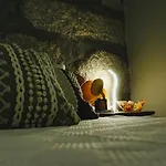 En-suite Bedroom And Garage In Center 招待所 4*