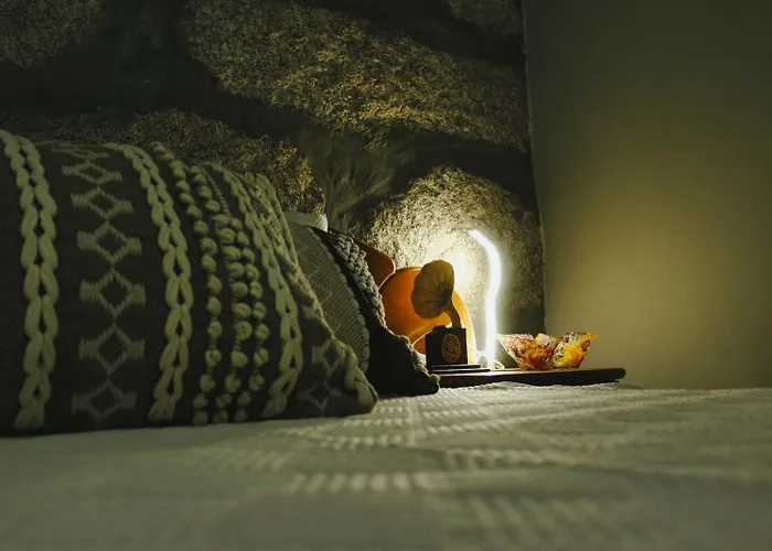 En-suite Bedroom And Garage In Center بيت ضيافة 4*